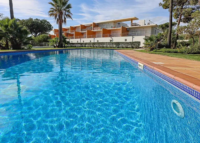Jardins Do Castelo - Piscina E Tranquilidade - By Bedzy